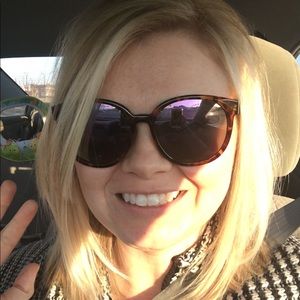 Meet your Posher, Sara